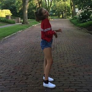 Meet your Posher, Eleanor